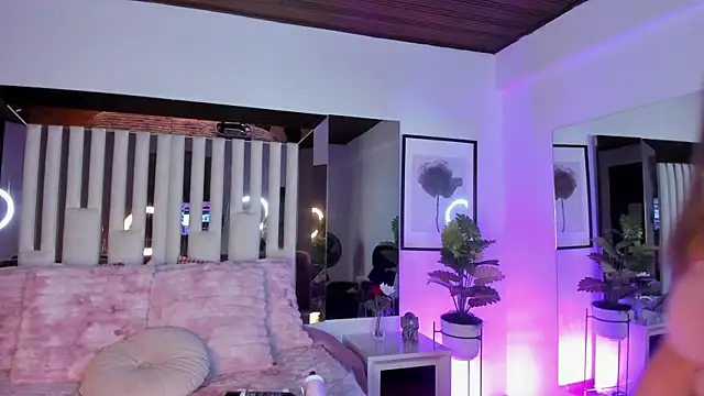 Cloee Rainbow1 online show from November 13, 11:42 am