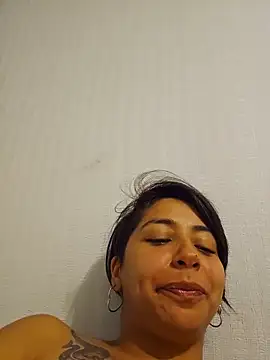 Snapshot of MaiPandora chatting on February 11, 3:55 am MaiPandora online show from February 11, 3:55 am