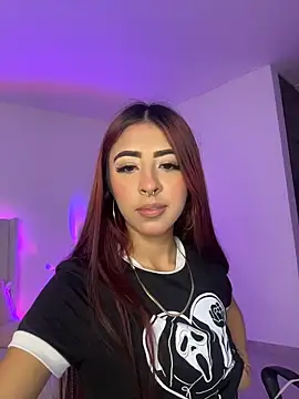 Mirandaa Rogers online show from June 11, 7:01 pm