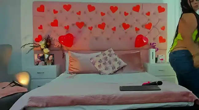 KourtneyEvans online show from February 15, 5:50 pm