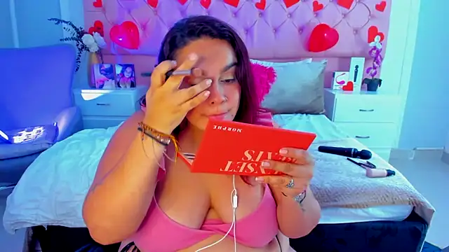 KourtneyEvans online show from March 6, 8:27 pm