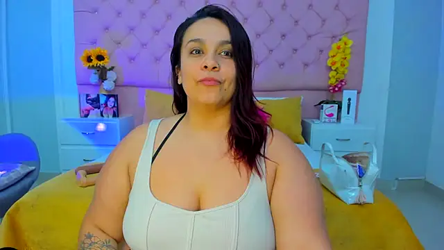 KourtneyEvans online show from March 14, 6:29 pm