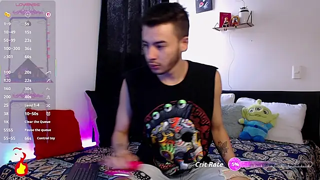 Snapshot of kyle_clint07 chatting on December 18, 3:18 pm kyle clint07 online show from December 18, 3:18 pm