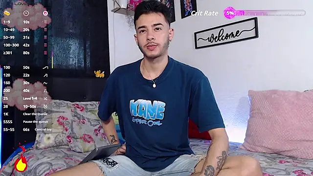 Snapshot of kyle_clint07 chatting on February 10, 8:13 pm kyle clint07 online show from February 10, 8:13 pm