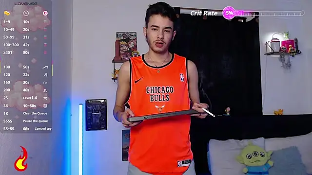 Snapshot of kyle_clint07 chatting on March 4, 10:27 pm kyle clint07 online show from March 4, 10:27 pm