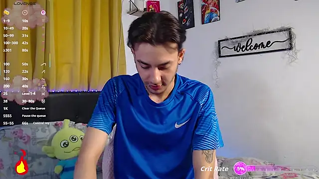 Snapshot of kyle_clint07 chatting on July 26, 9:21 pm kyle clint07 online show from July 26, 9:21 pm