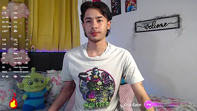 Snapshot of kyle_clint07 chatting on July 28, 2:51 am kyle clint07 online show from July 28, 2:51 am