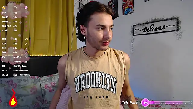 Snapshot of kyle_clint07 chatting on July 29, 4:32 am kyle clint07 online show from July 29, 4:32 am