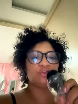 Snapshot of Tana_latin chatting on November 18, 11:59 pm Tana latin online show from November 18, 11:59 pm