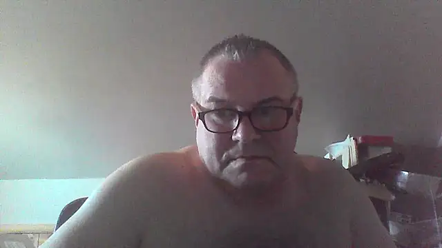 Snapshot of mkestr69 chatting on February 13, 9:00 pm mkestr69 online show from February 13, 9:00 pm