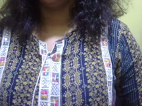 Your cutiepie  online show from February 19, 4:58 pm