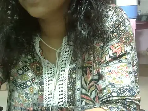 Your cutiepie  online show from May 5, 5:54 pm
