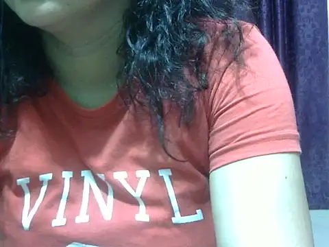 Your cutiepie  online show from June 15, 12:07 pm