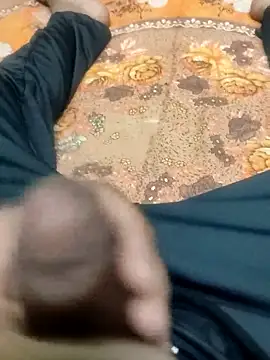 Snapshot of Yashkumar_0697 chatting on February 22, 10:09 pm Yashkumar 0697 online show from February 22, 10:09 pm