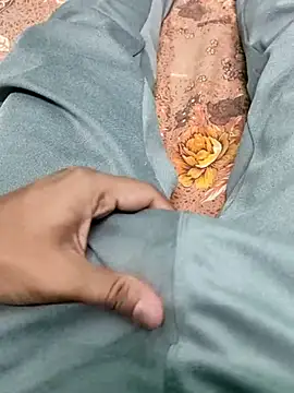 Snapshot of Yashkumar_0697 chatting on March 20, 7:04 pm Yashkumar 0697 online show from March 20, 7:04 pm