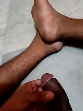 Snapshot of Yashkumar_0697 chatting on November 13, 9:14 pm Yashkumar 0697 online show from November 13, 9:14 pm