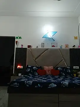 Snapshot of shnaz_1 chatting on June 27, 3:00 am shnaz 1 online show from June 27, 3:00 am
