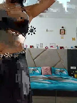 Snapshot of shnaz_1 chatting on July 19, 2:26 am shnaz 1 online show from July 19, 2:26 am