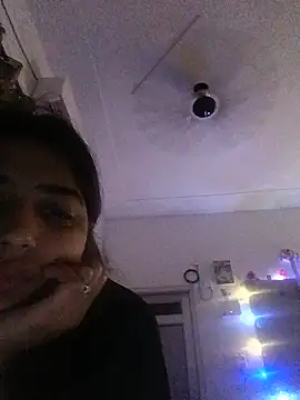 Snapshot of shnaz_1 chatting on July 21, 6:54 pm shnaz 1 online show from July 21, 6:54 pm