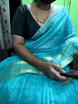 Snapshot of niiveditha chatting on October 3, 8:22 am niiveditha online show from October 3, 8:22 am