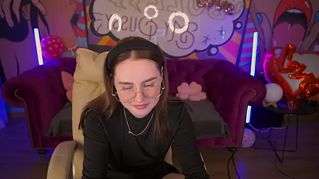 DivineJass online show from March 3, 7:32 am