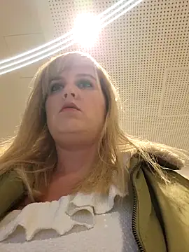 Sexybiene969 online show from October 16, 4:08 pm