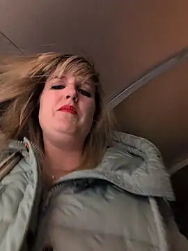 Sexybiene969 online show from November 22, 4:06 pm