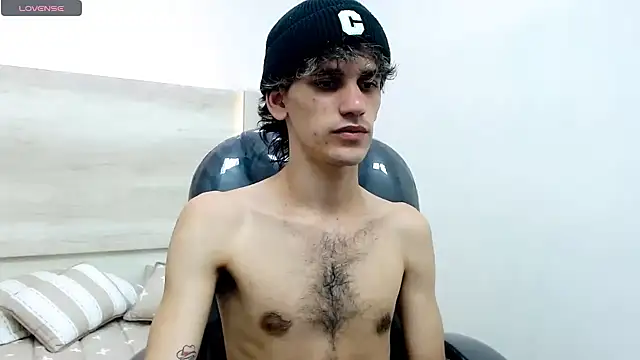 Dirty Kingg online show from March 9, 9:25 pm