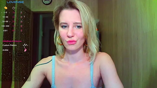 Snapshot of Caramel_piegirl chatting on July 30, 8:52 pm Caramel piegirl online show from July 30, 8:52 pm