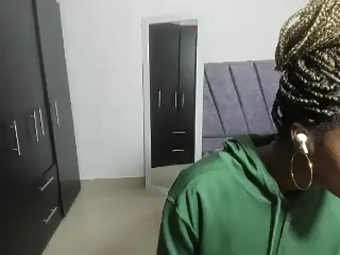 enyelsalas2 online show from October 2, 12:17 am