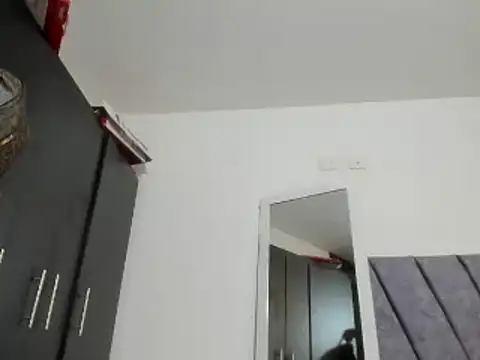 enyelsalas2 online show from October 8, 1:03 am