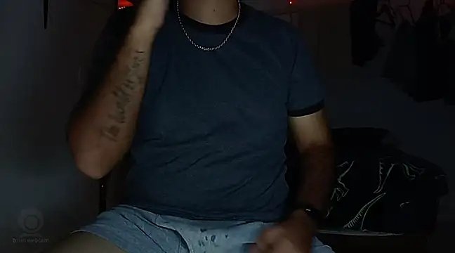 Snapshot of Diegovilla20 chatting on February 24, 5:54 am Diegovilla20 online show from February 24, 5:54 am