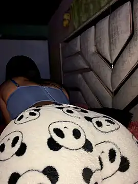 Laura-Khalifa online show from June 11, 3:37 am