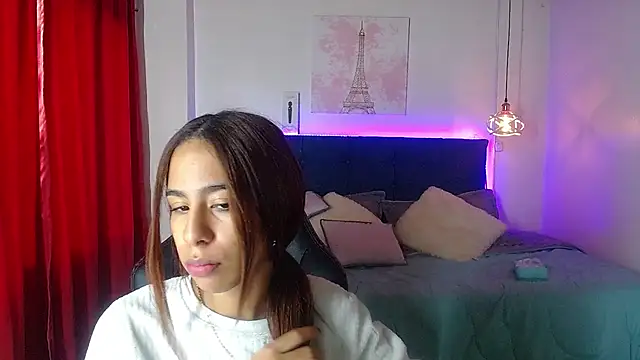 Snapshot of melissa_becraft chatting on February 25, 12:24 pm melissa becraft online show from February 25, 12:24 pm