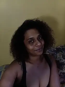 1fiestyalpha online show from December 2, 2:56 pm