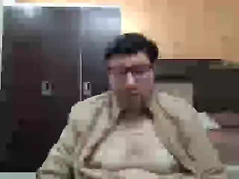 Snapshot of innocentboy1987 chatting on February 18, 7:10 am innocentboy1987 online show from February 18, 7:10 am