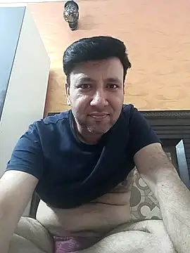 innocentboy1987 online show from May 3, 4:24 pm