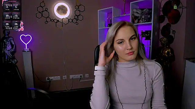 catherine kitty online show from September 25, 7:50 pm