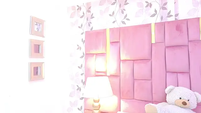 ArianaFranco online show from May 22, 1:39 pm