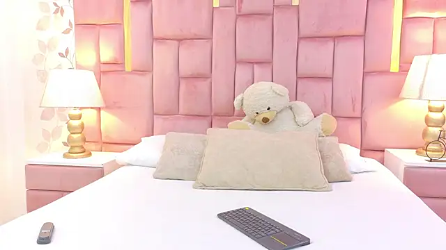 ArianaFranco online show from June 11, 1:09 pm