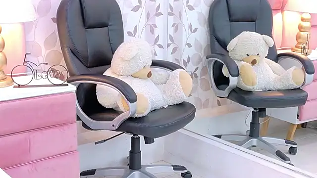 ArianaFranco online show from June 12, 2:05 pm