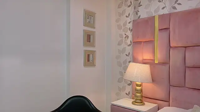 ArianaFranco online show from July 8, 1:48 pm