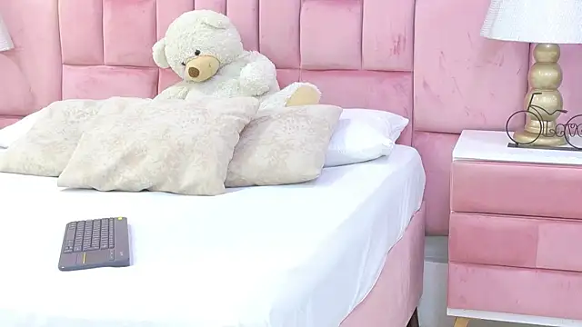 ArianaFranco online show from July 15, 12:54 pm