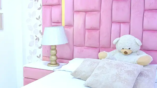 ArianaFranco online show from July 18, 12:53 pm