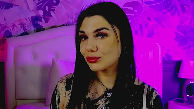 MaeveMoon online show from June 9, 10:32 pm