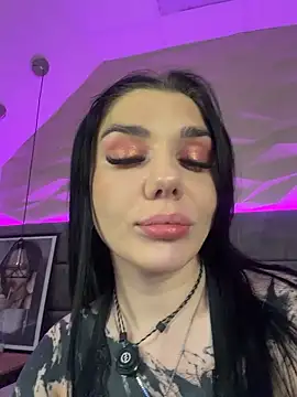MaeveMoon online show from June 15, 6:32 pm