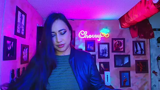 cherryy bombshelll online show from January 6, 4:54 pm