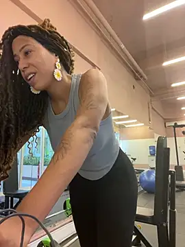 dianagolley420 online show from February 13, 2:42 pm