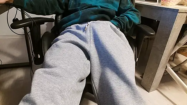 Snapshot of ademandjulia chatting on March 21, 9:07 pm ademandjulia online show from March 21, 9:07 pm