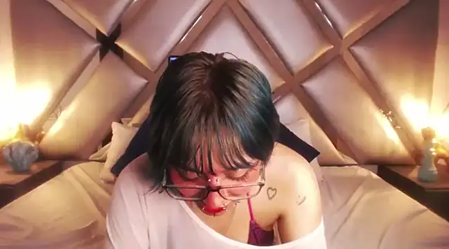 DarkMysterysF online show from March 4, 12:29 am